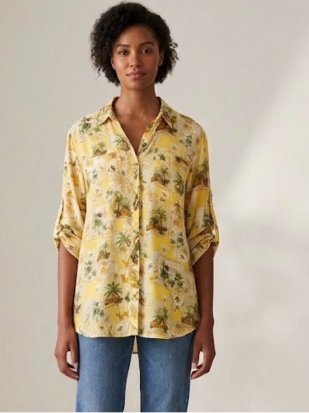 Rose + Olive Women's Large Yellow Tropical Palm Tree Toucan Button Front Blouse